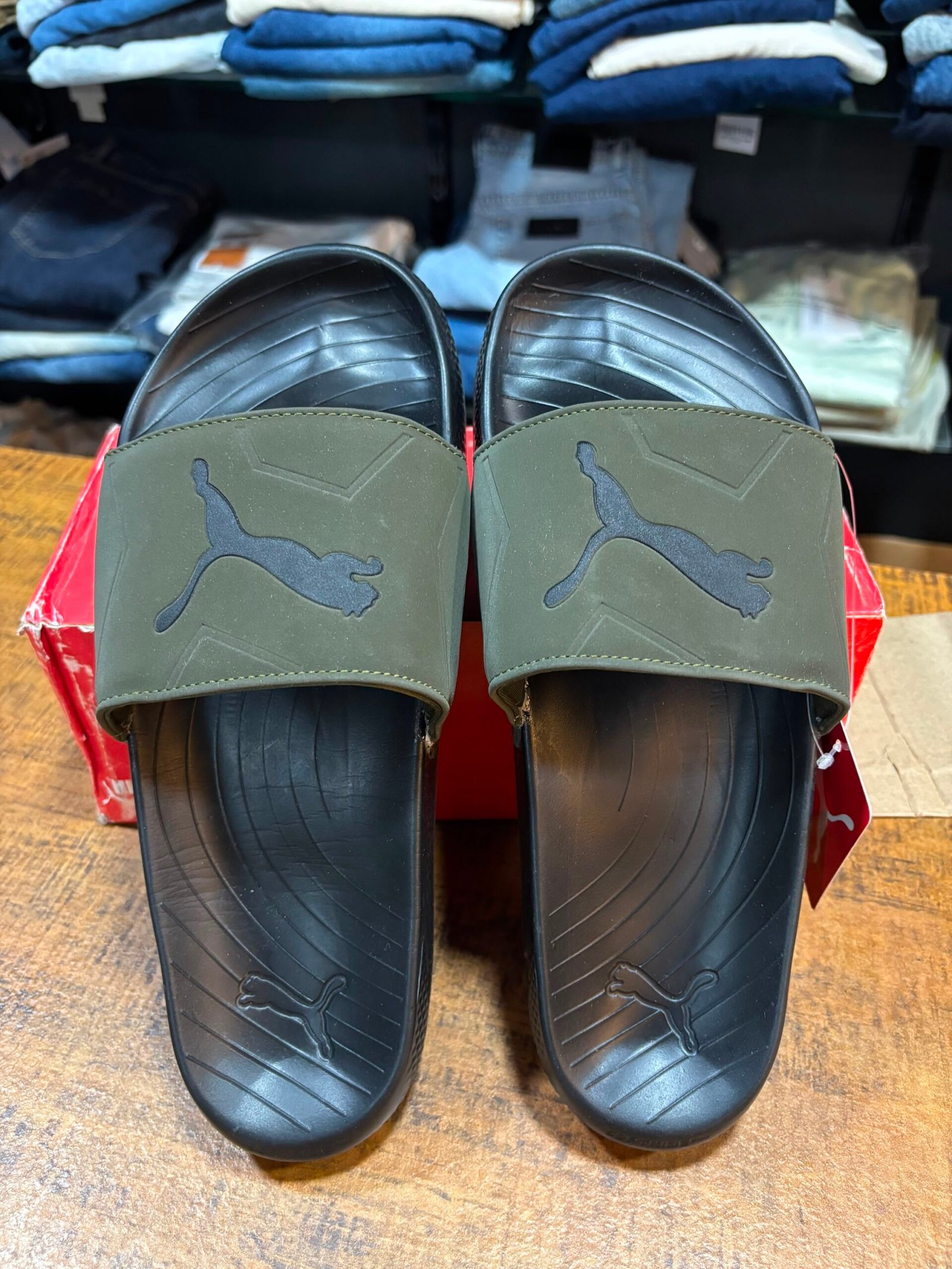 PUMA GREEN SLIDERS - Image 4