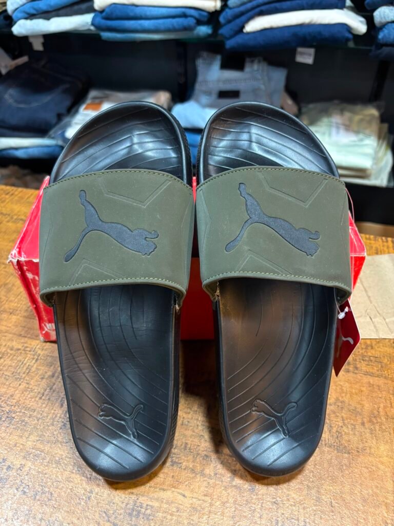 PUMA GREEN SLIDERS
