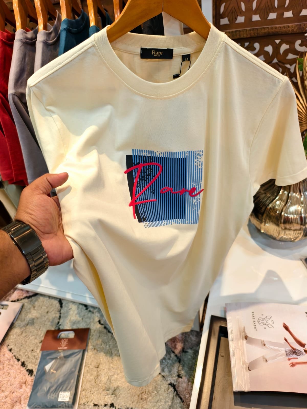 RARE RABBIT WHITE TSHIRT - Image 6